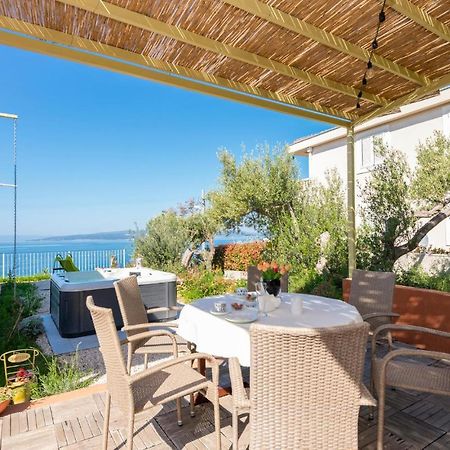 Holiday Home Villetta Belveder Baška Voda Eksteriør billede