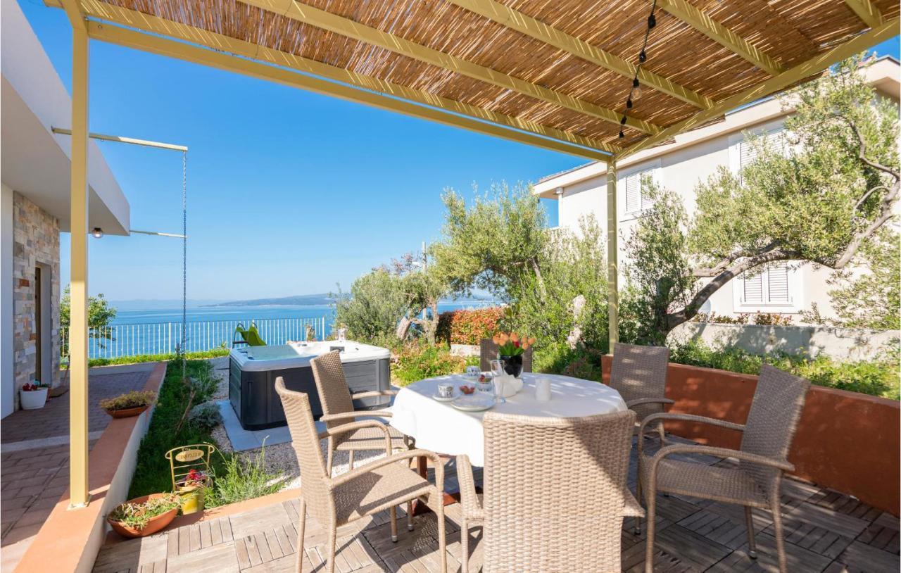 Holiday Home Villetta Belveder Baška Voda Eksteriør billede