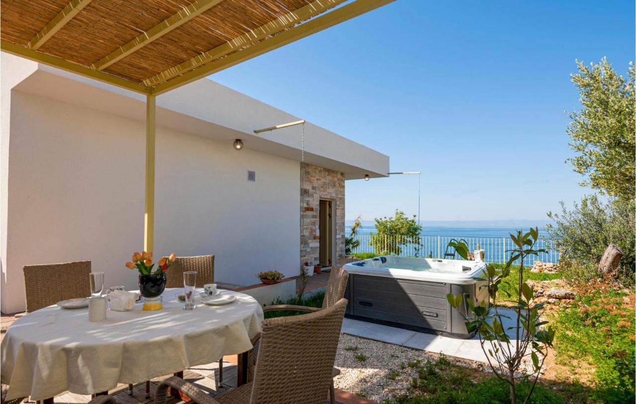 Holiday Home Villetta Belveder Baška Voda Eksteriør billede